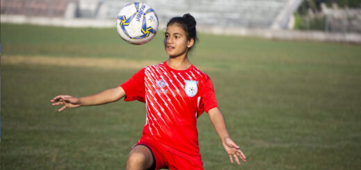মেয়েরাও খেলা বোঝে, স্বীকার করুন