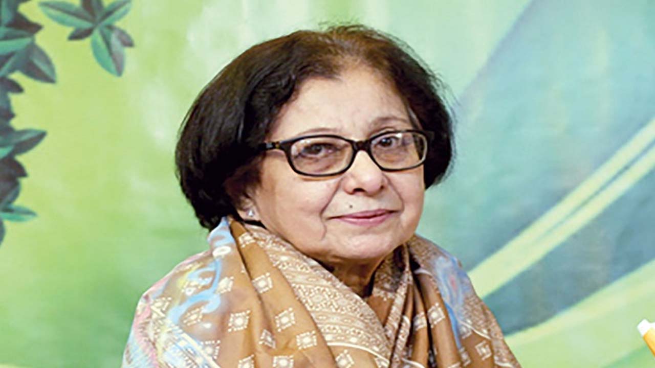 অনন্যা শীর্ষদশ ও সাহিত্য পুরস্কারজয়ী আনোয়ারা সৈয়দ হক পেলেন হুমায়ূন আহমেদ সাহিত্য পুরস্কার
