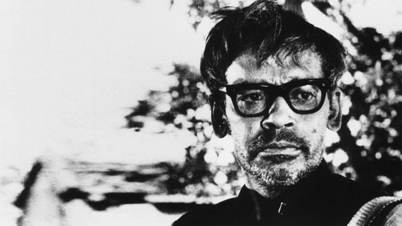 কিংবদন্তী চলচ্চিত্রকার ঋত্বিক ঘটকের জন্মদিন আজ