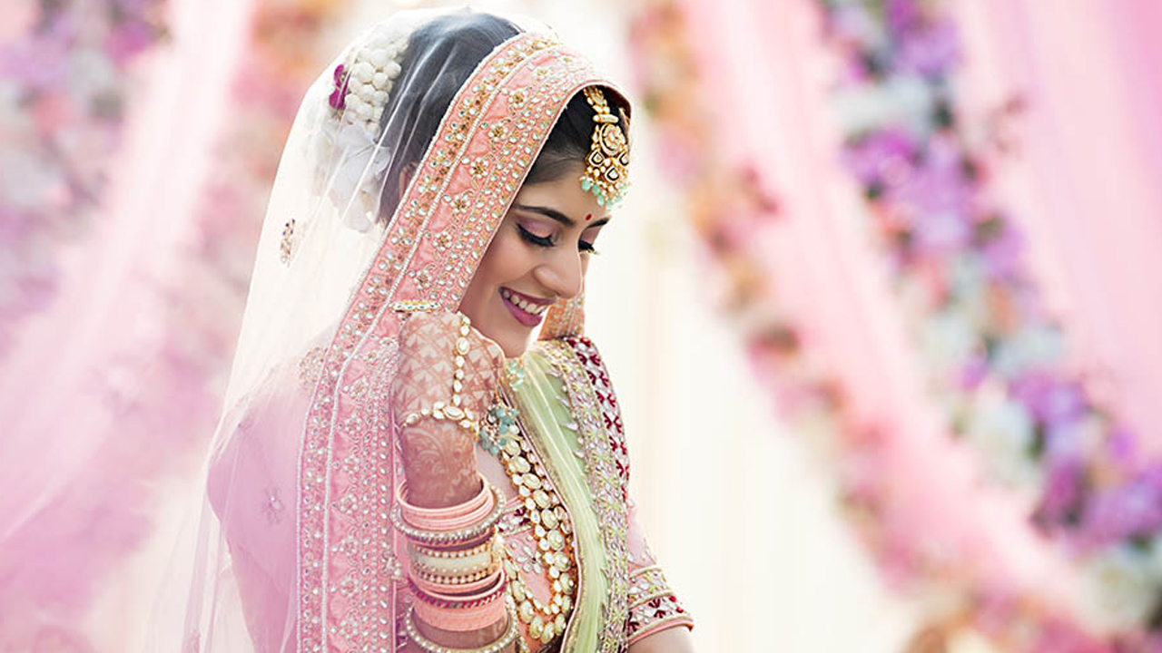 বিয়ের মৌসুমে বিয়ের পোশাক নিয়ে সচেতনতা