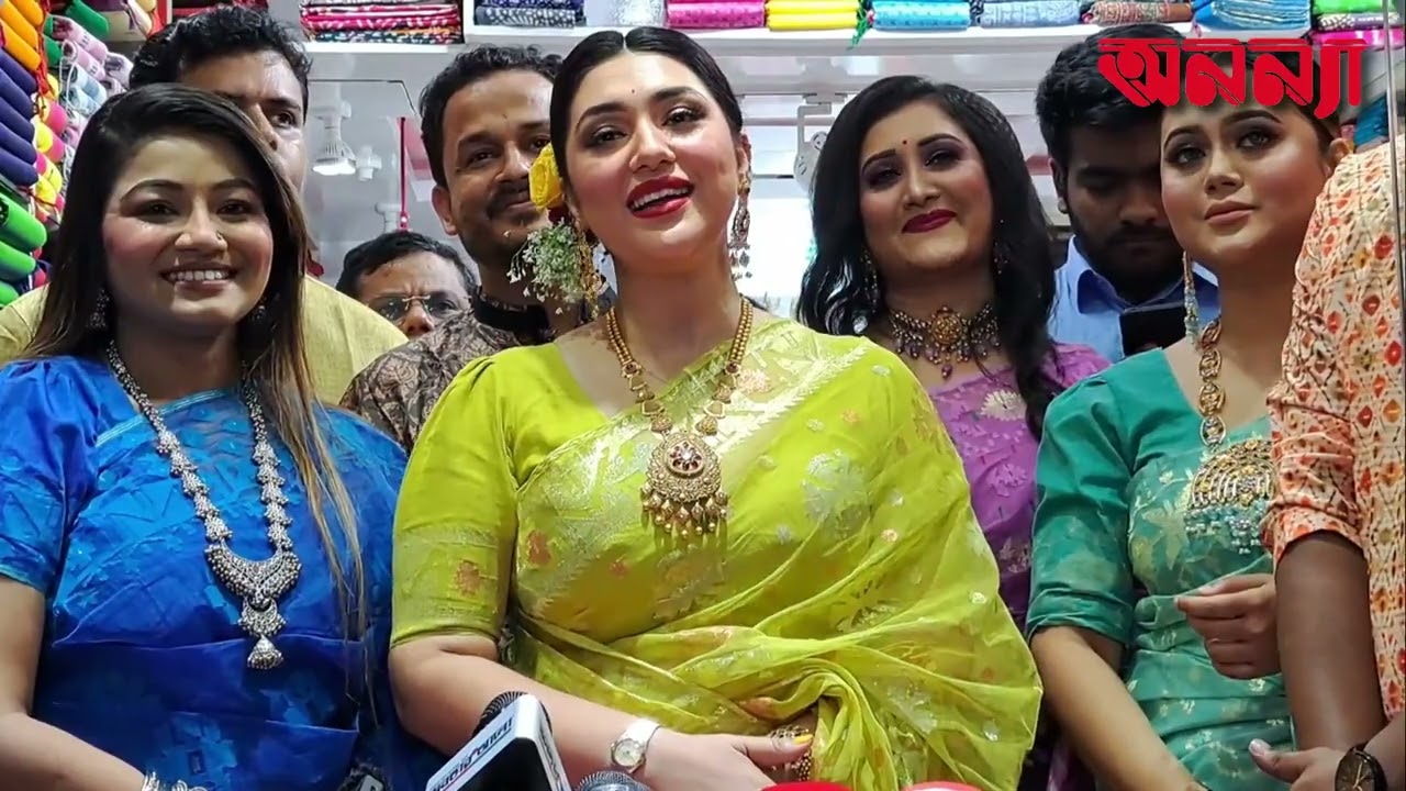 শাড়ি বাঙালি নারীদের পূর্ণতা দেয়: অপু বিশ্বাসApu bishas