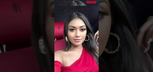 প্যারিস ফ্যাশন উইকে বাংলাদেশি তরুণী | Paris Fashion Week | Anannya