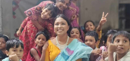 আনিকার হাতধরেই শিক্ষার আলোয় পথশিশুরা