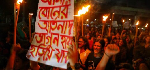 ‘রাত দখল করো নারী&#8217; কর্মসূচি প্রত্যেকটা ধর্ষণের বিচারের দাবিতে ঢাবিতে