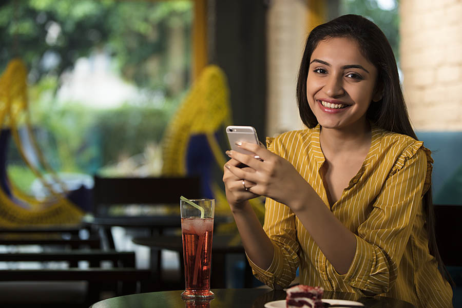 সুখে থাকতে নিজেকে ছুটি দিন