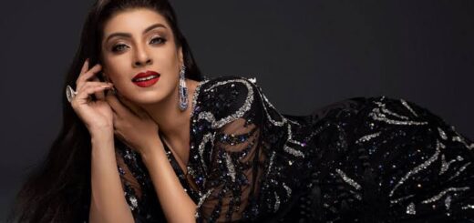 দ্বৈত চরিত্রে মৌ, আসছে বিশেষ নাটক ‘সোনার সিন্দুক’