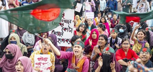 বিজয়ের পথে নারীর বীরত্ব