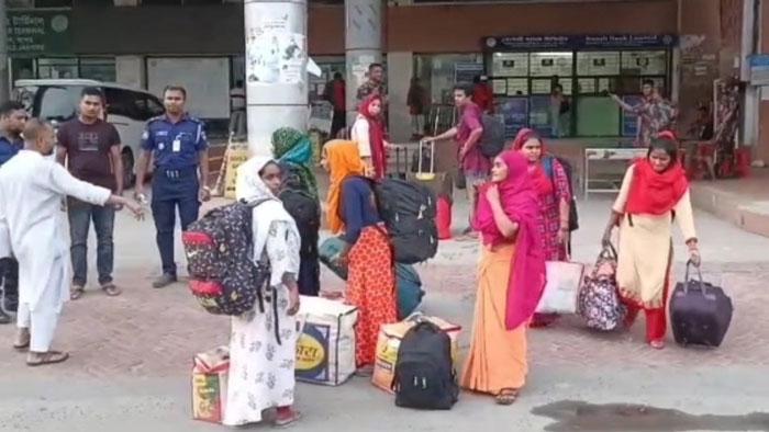 পাচারের শিকার ৬ নারী দেশে ফিরলেন ভারত থেকে