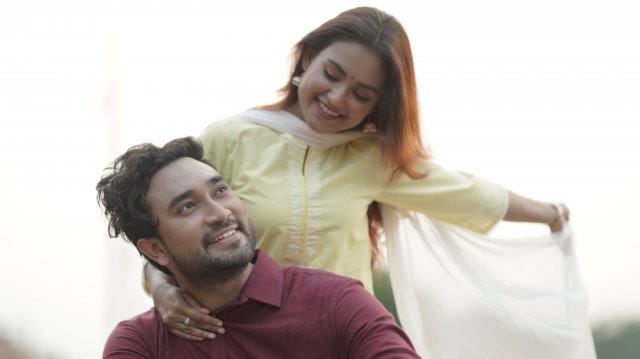 তটিনীর চঞ্চলতায় হার মেনেছেন জোভান!