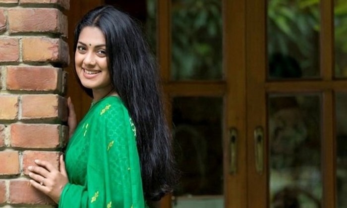 দীর্ঘ সময় পেরিয়ে এক ফ্রেমে অপূর্ব- তিশা 